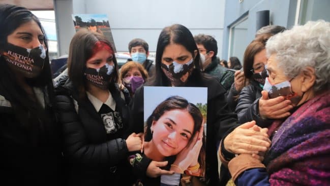 ¡Impactante mensaje! Mamá de Antonia Barra pide perdón a su hija por haber nacido en un país injusto