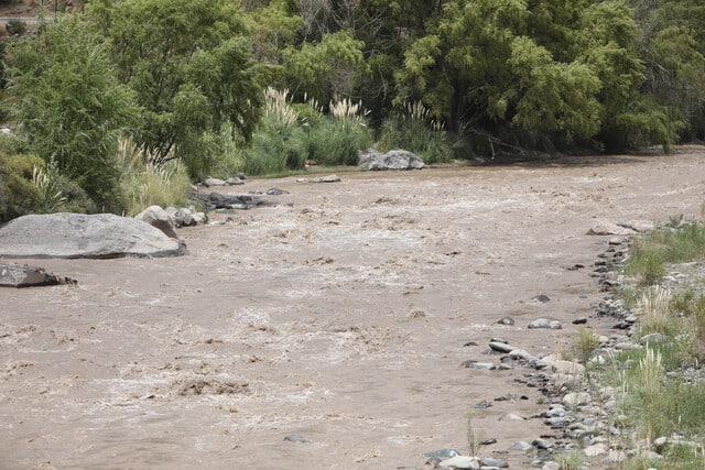 ¡Alerta! Aguas Andinas activa plan de contingencia por turbiedades en los ríos Maipo y Mapocho