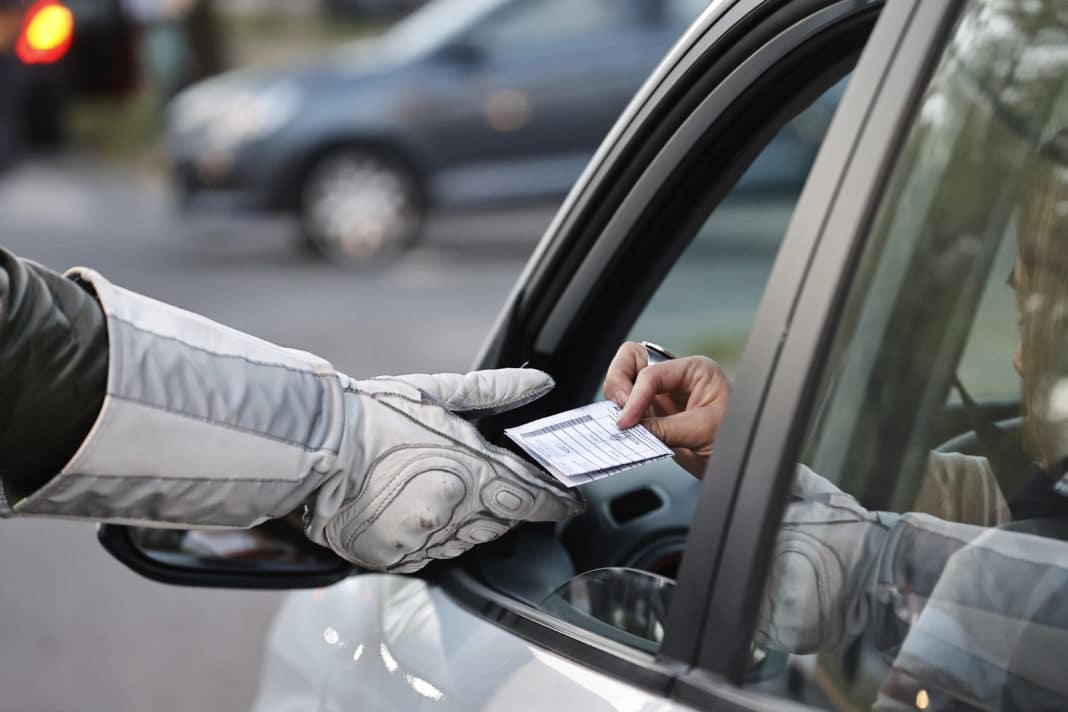 ¡Atención! Restricción vehicular para hoy jueves 24 de agosto