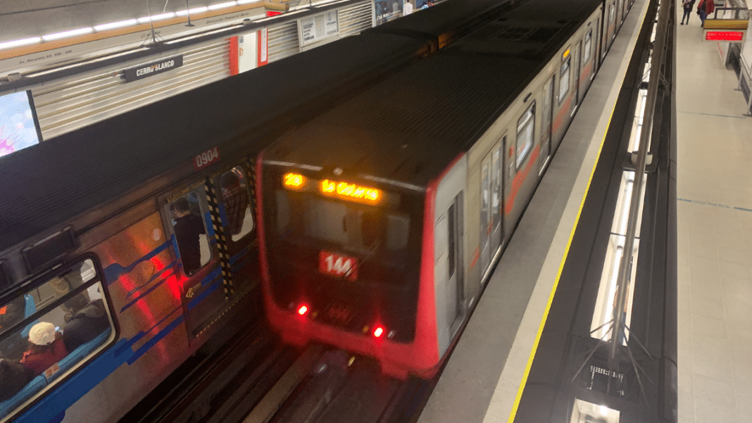 ¡Caos en el Metro! Estaciones de la Línea 1 y 5 cerradas por manifestaciones