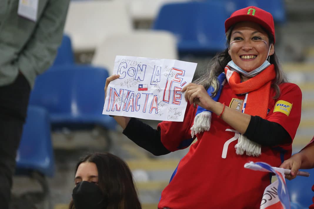 ¡Increíble! Los hinchas de la Roja predicen un futuro prometedor en las Clasificatorias y la Copa América 2024