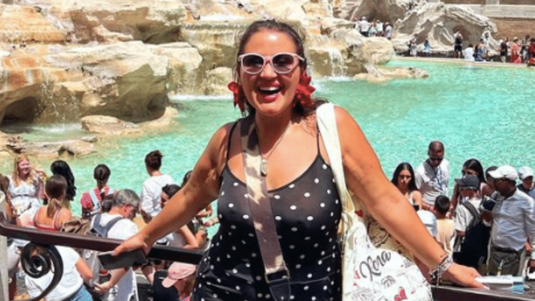¡Increíble! Pamela Leiva se atreve a hacer topless en sus vacaciones en Europa