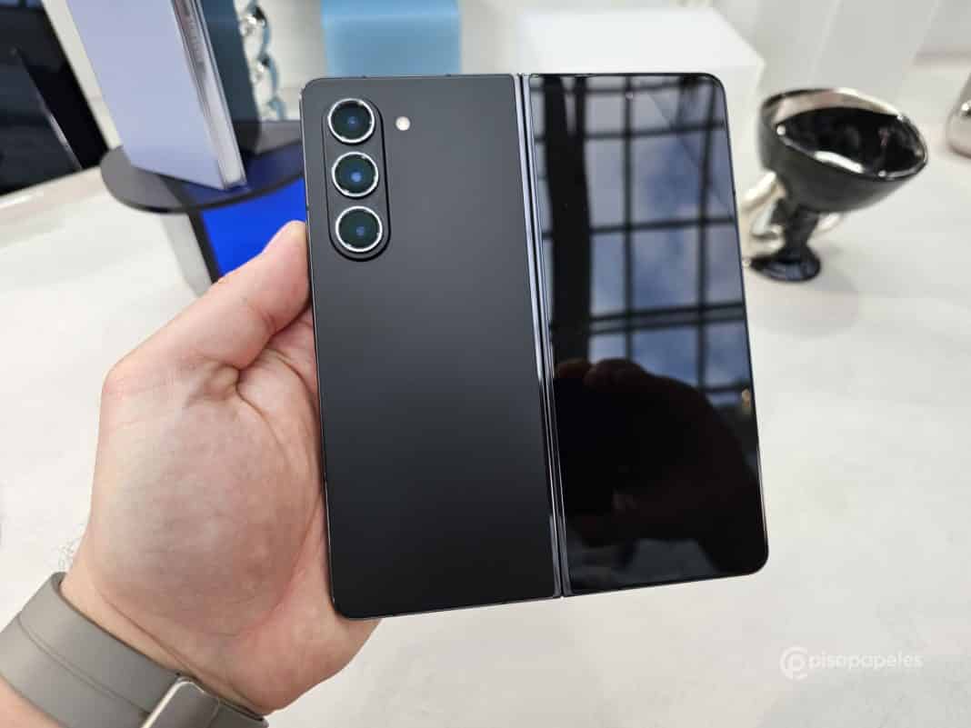 ¡Increíble rediseño! Filtradas imágenes del prototipo del Samsung Galaxy Z Fold 6