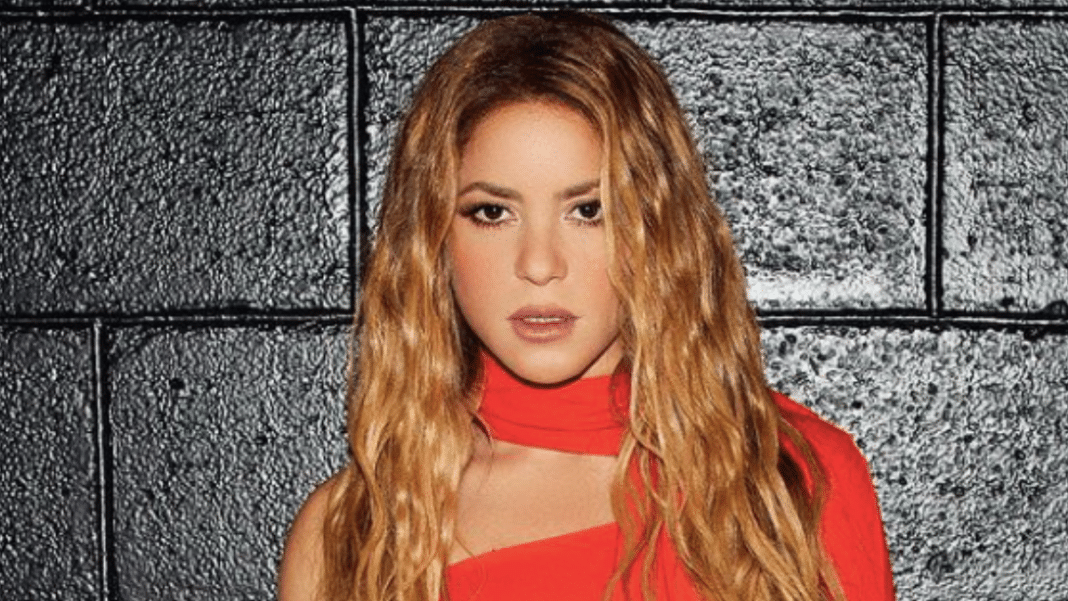 ¡Shakira revoluciona las redes con una foto sensual en el estudio de grabación!