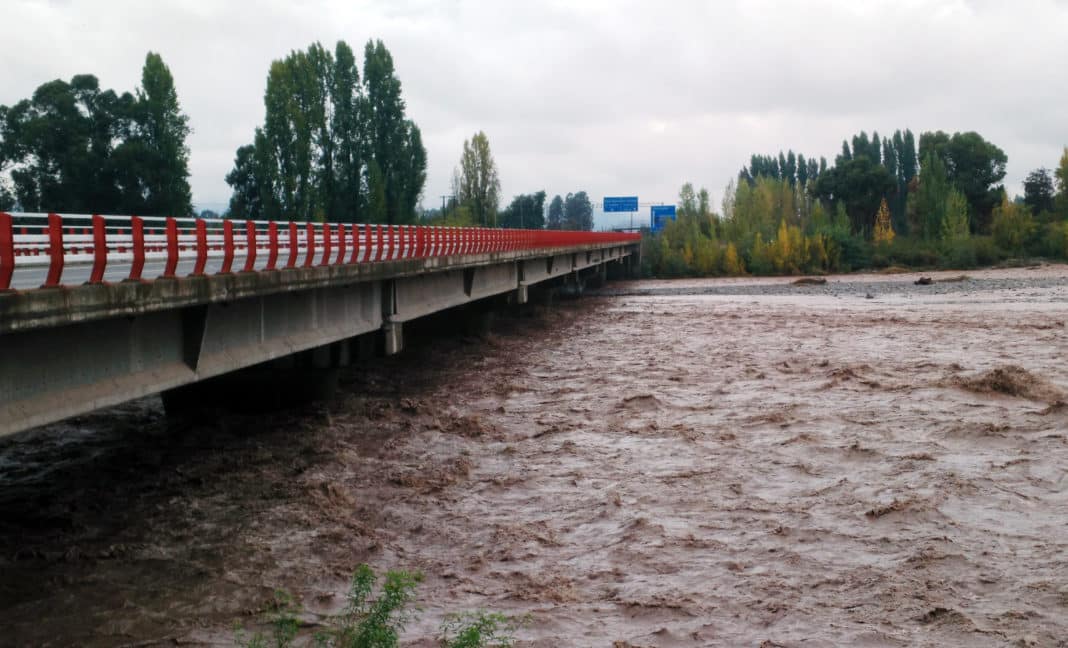 ¡URGENTE! Desborde del río Tinguiririca en Chimbarongo: se solicita evacuación de sectores