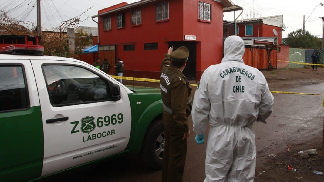 Impactante: Carabinero en retiro balea a mujer y a su hijo durante conflicto vecinal en Quilicura