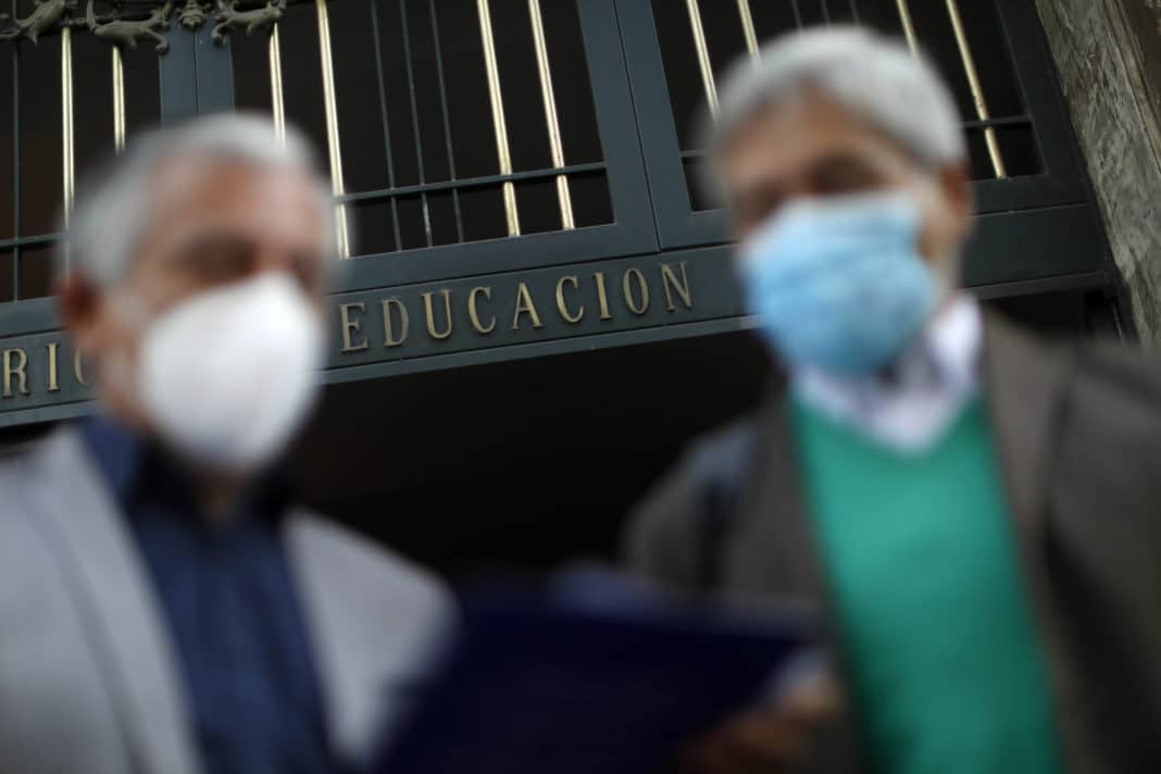 ¡Descubre cómo mejorar la calidad educativa a través de una evaluación docente centrada en el aprendizaje!