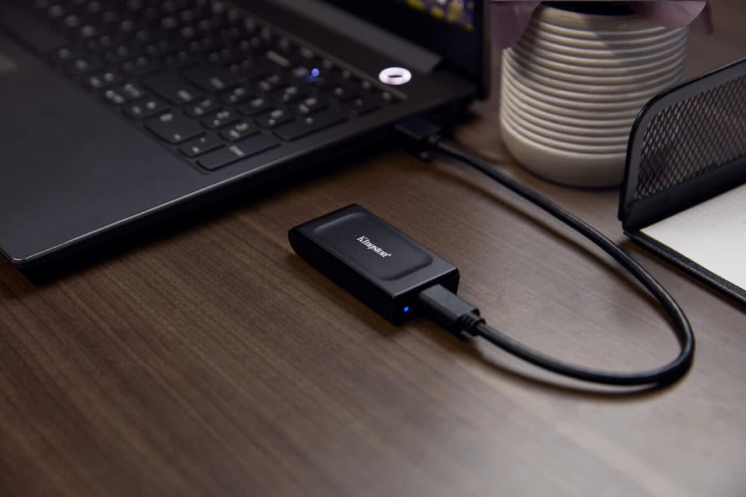 ¡Descubre el nuevo SSD externo XS1000 de Kingston! Portabilidad y alto rendimiento en un solo dispositivo