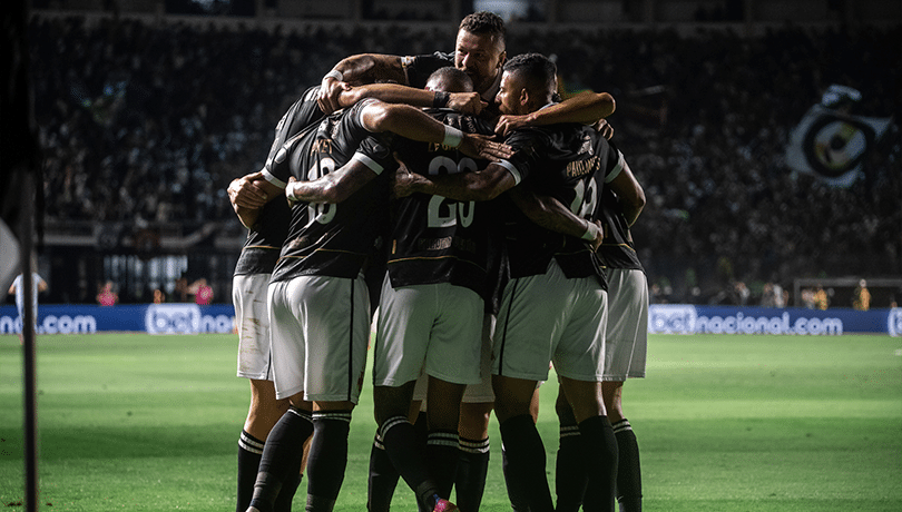 ¡Increíble goleada! Medel lidera al Vasco da Gama en duelo de capitanes chilenos