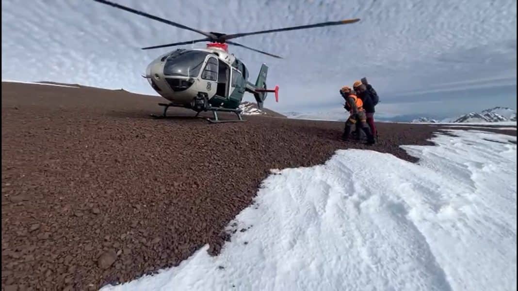 ¡Increíble rescate en el Cerro San Ramón! Carabineros salvan a mujer accidentada