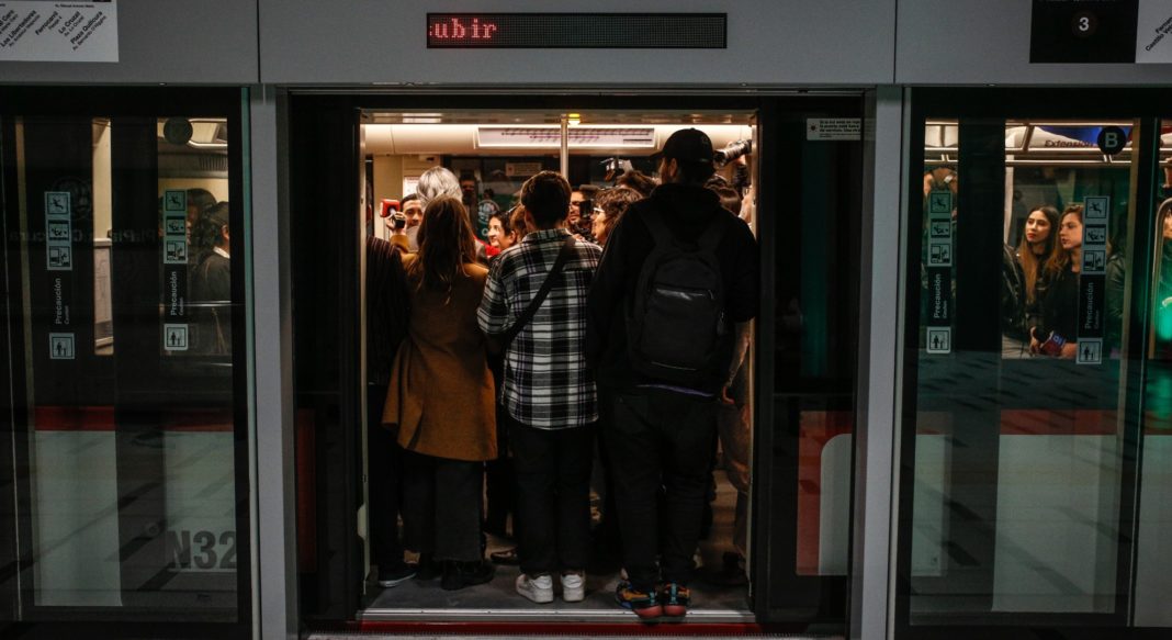 Descubre el emocionante recorrido de la Línea 7 del Metro de Santiago