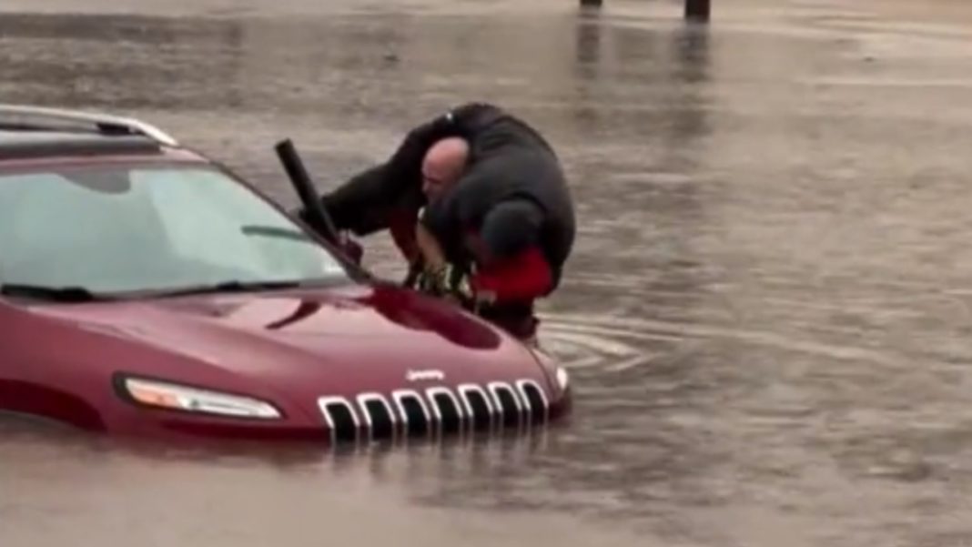 Impactantes videos de las inundaciones en Nueva York que te dejarán sin aliento