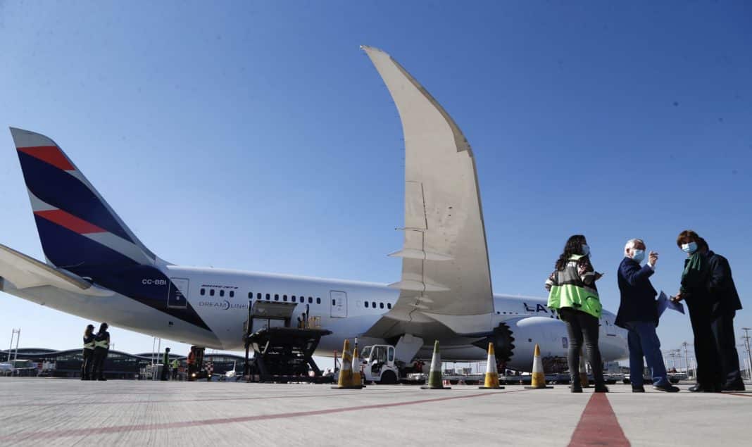 ¡Alerta de bomba! Evacúan vuelo en el Aeropuerto de Iquique