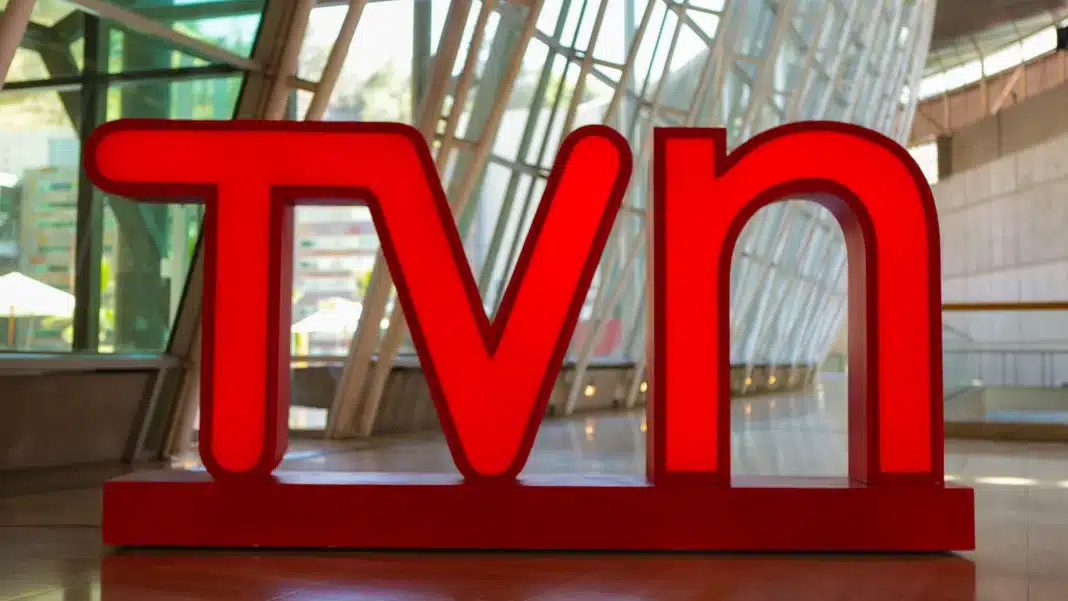 ¡Escándalo en TVN! Director de programación renuncia tras solo 14 meses en el cargo