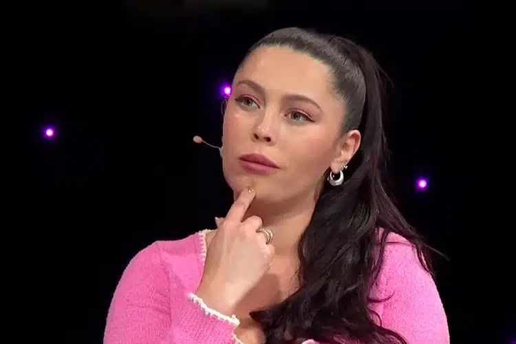 ¡Escándalo en Zona de Estrellas! Daniela Aránguiz amenaza con renunciar tras encerrona de su propio editor