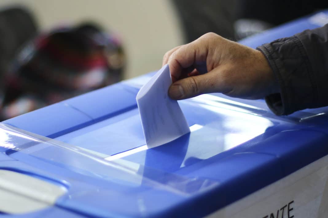 ¡Gran participación! Argentinos en España acuden masivamente a las urnas en las elecciones presidenciales