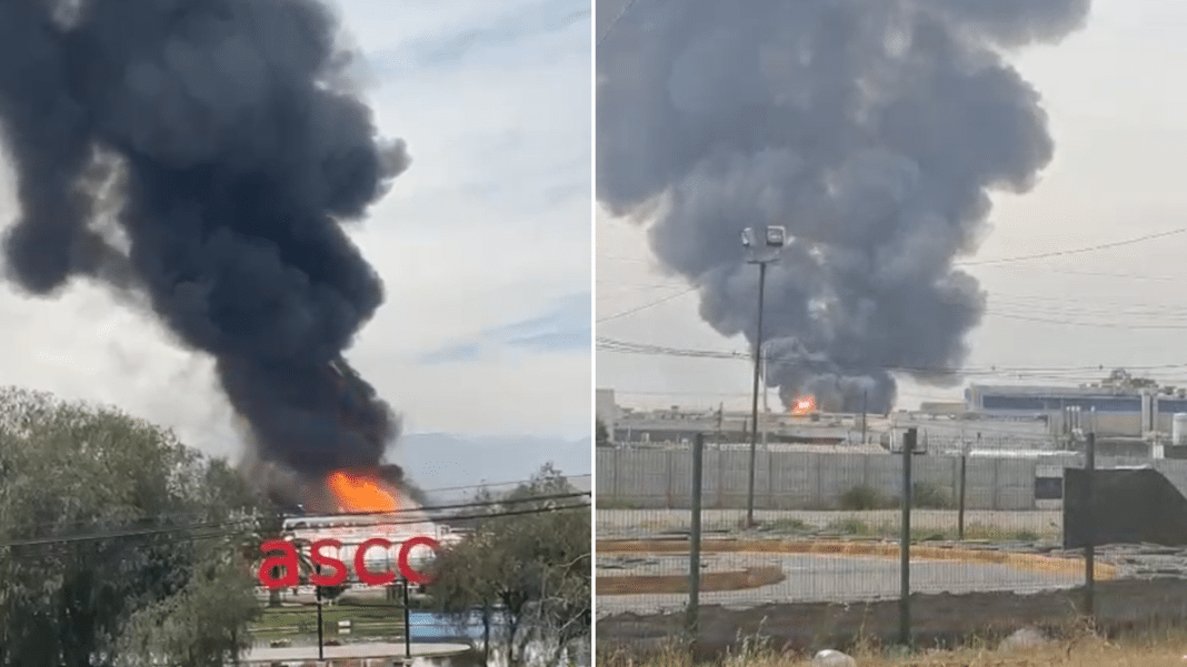 ¡Impactante! Gigantesco incendio en empresa de gas en Maipú está bajo control