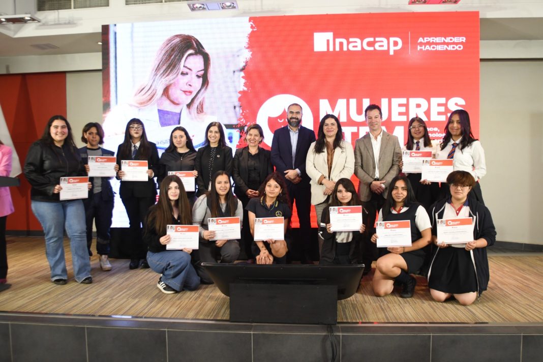 ¡Inacap lanza becas para mujeres en carreras STEM! ¡No te pierdas esta oportunidad única!