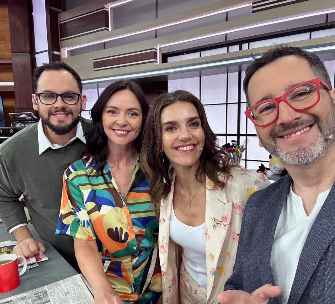 ¡María Luisa Godoy hace estallar en risas a sus compañeros de TVN!