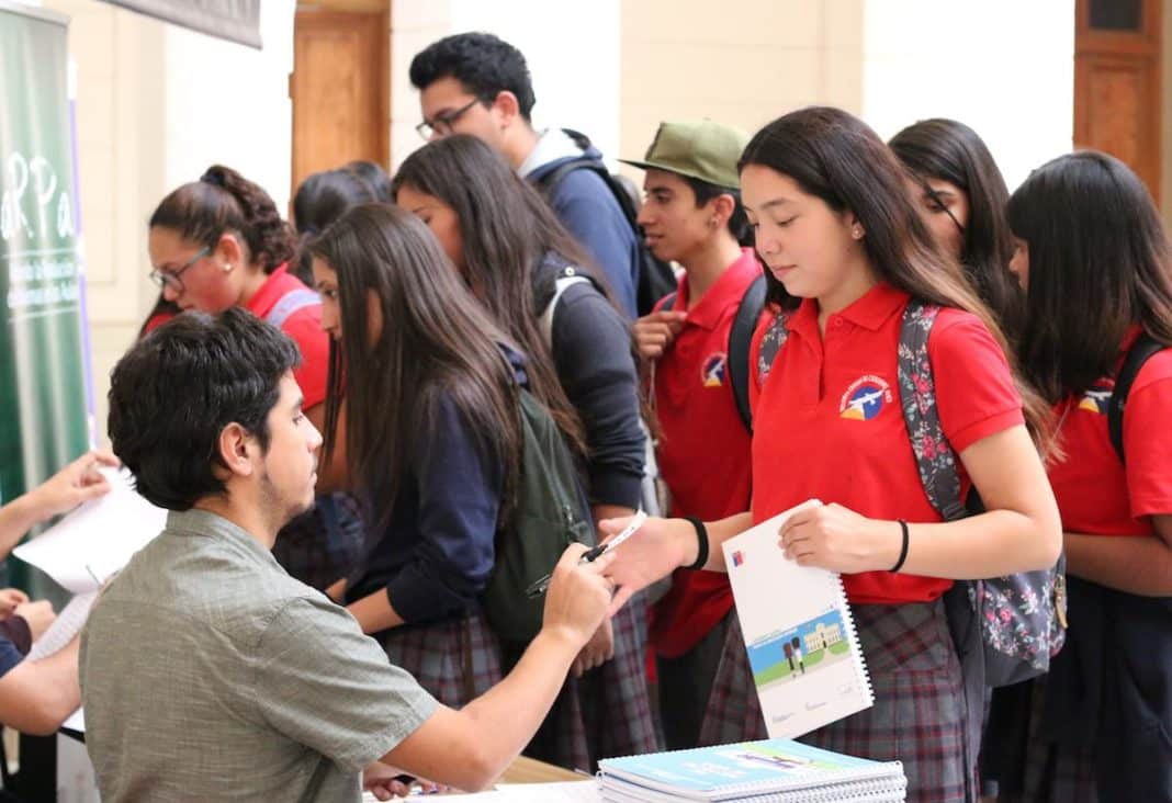 ¡Descubre los institutos profesionales que ofrecen gratuidad para el 2024!