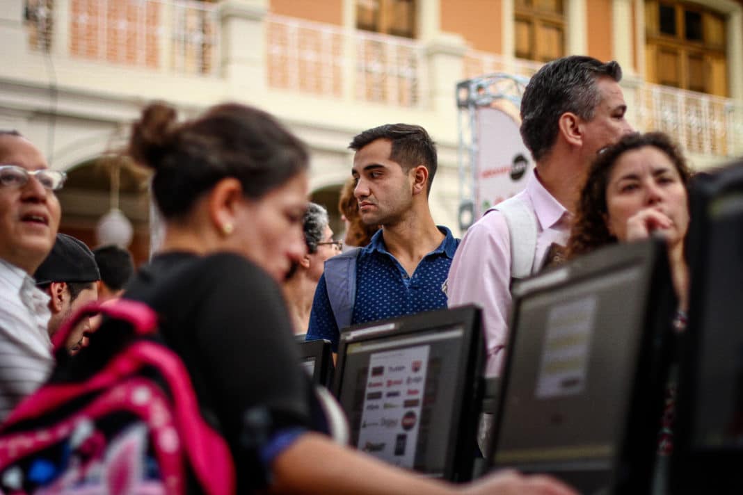 ¡Gran oportunidad laboral! Feria del Sence ofrece 10 mil puestos de trabajo