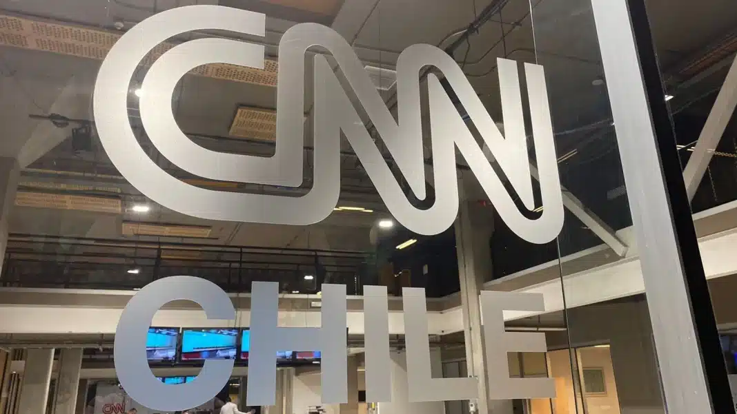 ¡Increíble! CNN Chile ficha a reconocido periodista de TVN, Mega y Canal 13