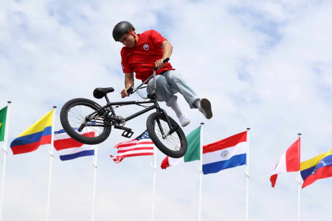 ¡Increíble! José Manuel Cedano logra un segundo lugar en el BMX y suma una medalla de plata para Chile