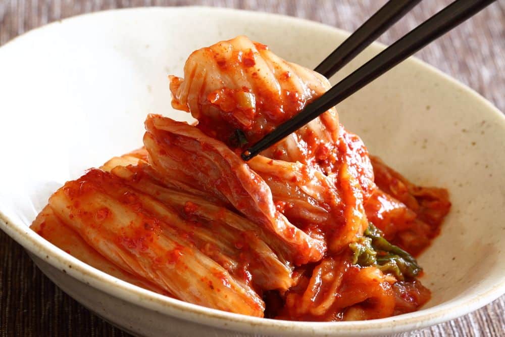 Descubre cómo preparar el delicioso kimchi vegano en solo 6 pasos