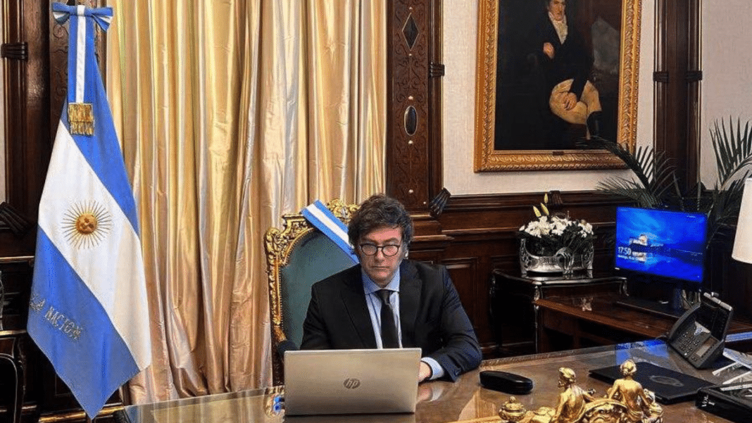 Javier Milei venderá dos aviones de la flota de YPF utilizados por la clase política argentina