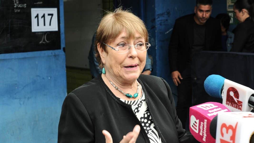 ¡Bachelet III! Descubre el futuro político de Chile