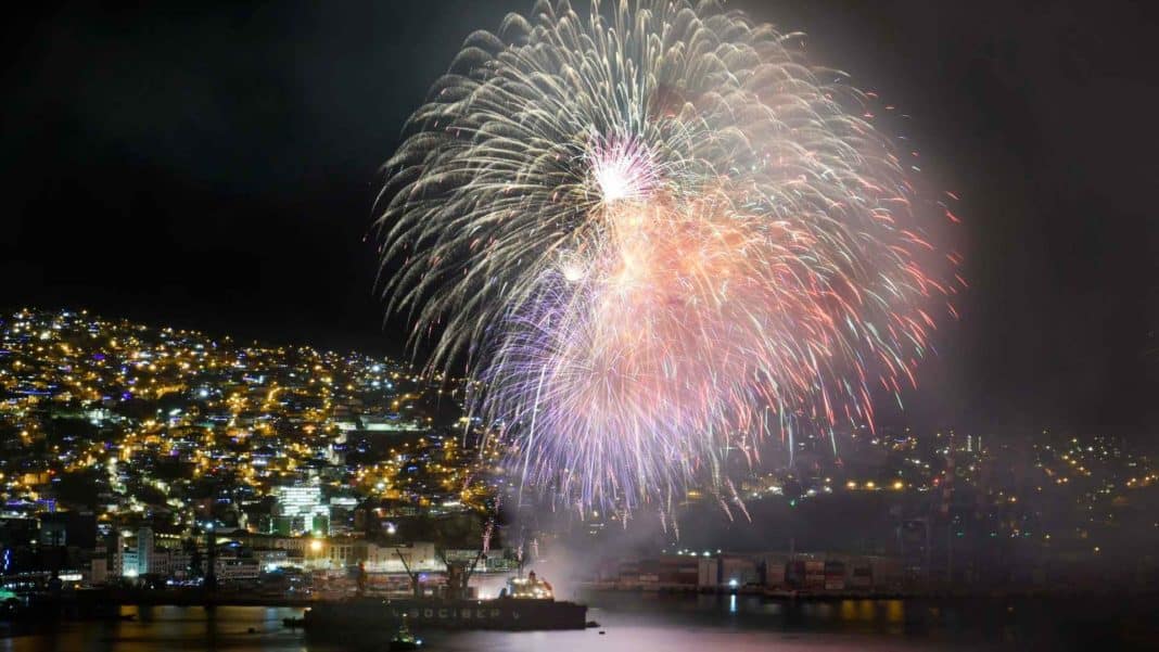 ¡Descubre dónde disfrutar los mejores fuegos artificiales en Año Nuevo 2024!