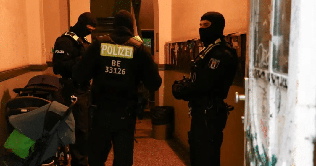 ¡Detienen a tres islamistas en Alemania que planeaban un atentado durante las fiestas de fin de año!