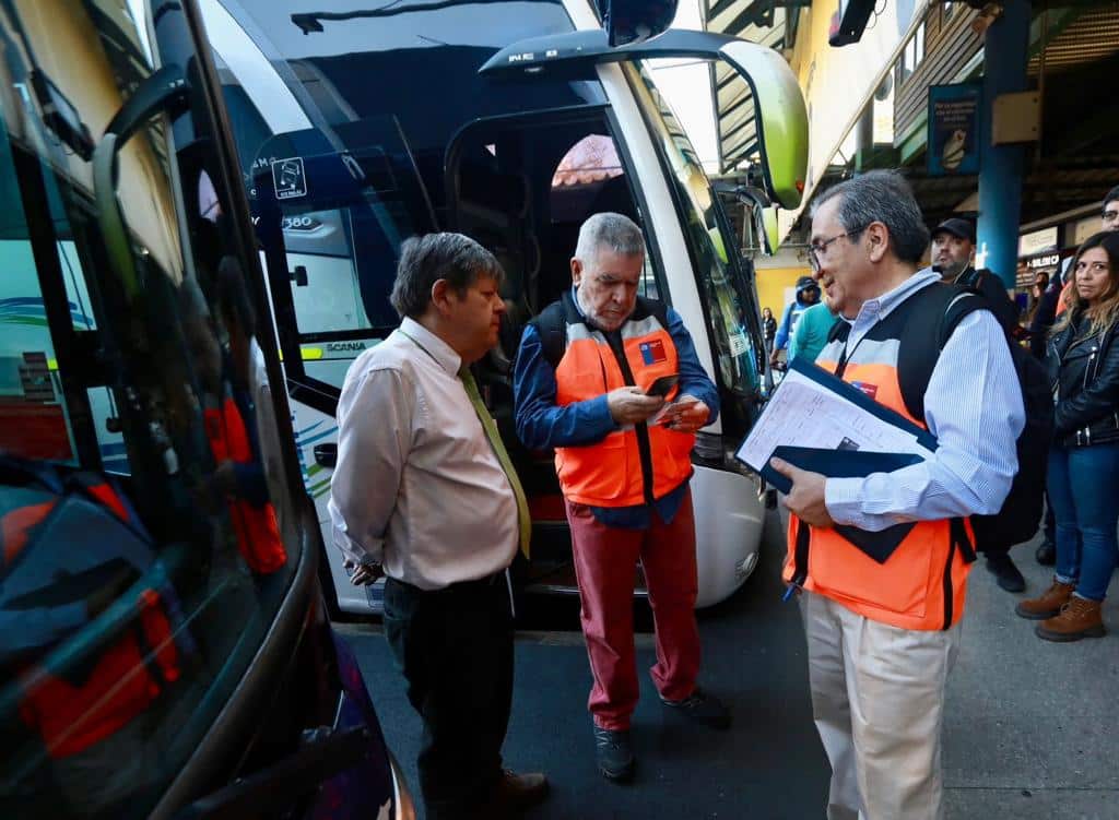 ¡Escándalo! Dirección del Trabajo impone multas millonarias a buses interurbanos