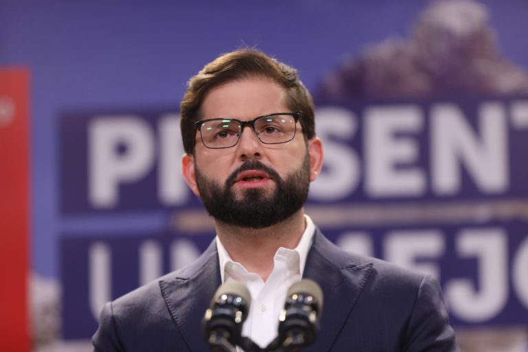 ¡Increíble! Presidente Gabriel Boric sorprende con su aprobación al finalizar el 2023