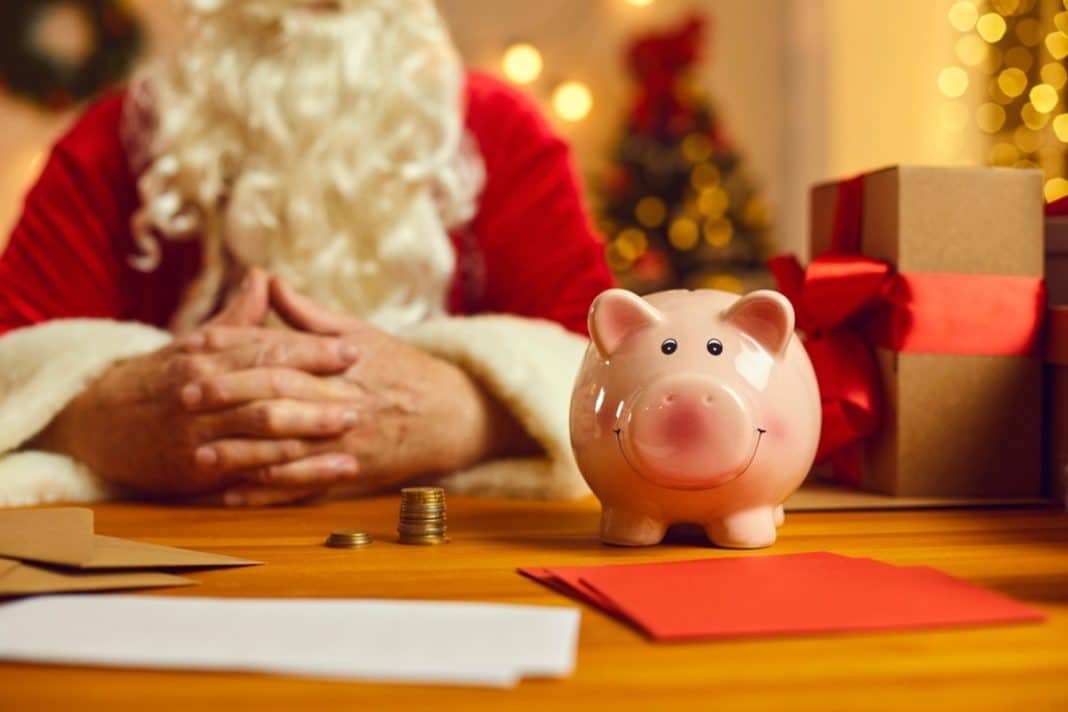 ¡No te pierdas los bonos y beneficios estatales para esta Navidad!