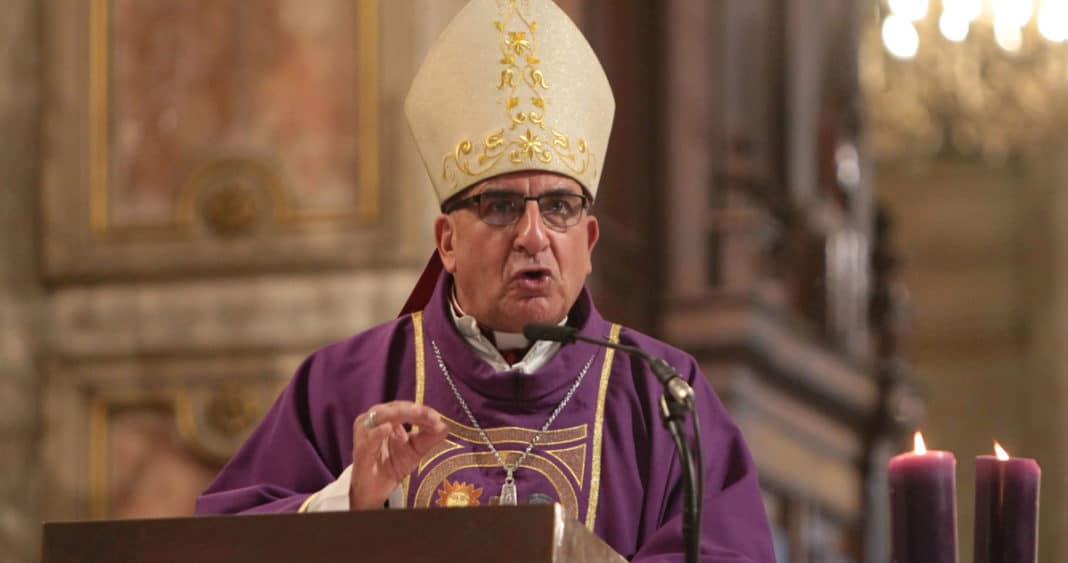 Arzobispo Chomalí se opone a dichos de 'sanadora de Rosario' sobre el cáncer: 'No estoy de acuerdo'
