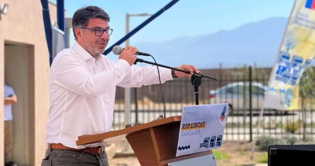 Escándalo en Rancagua: Proveedor municipal paga lujoso auto del alcalde