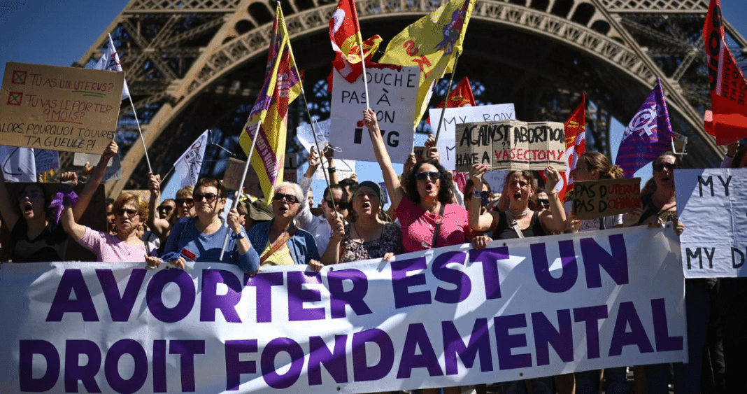 Francia está a punto de convertirse en el primer país en donde el aborto es un derecho constitucional