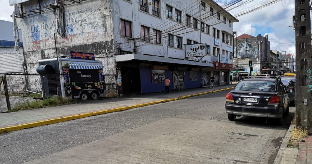 Impactante: Joven muere tras ser baleado en plena vía pública de Valdivia