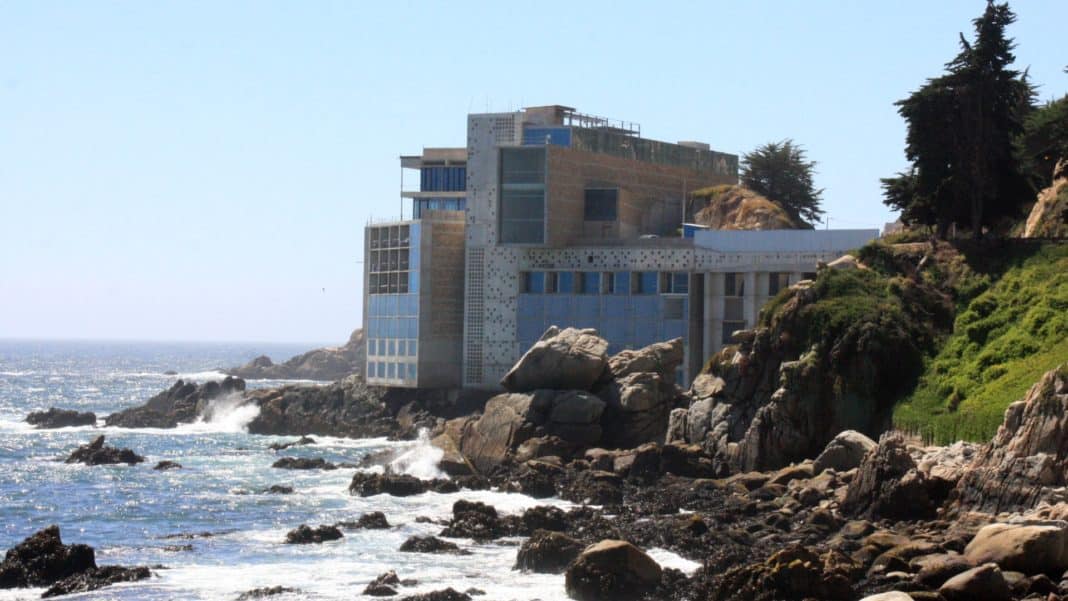 La inmobiliaria propone una alternativa para salvar el Hotel Punta Piqueros en Concón