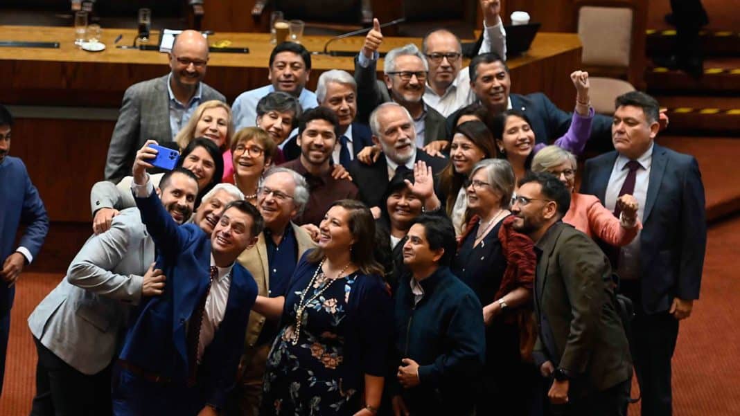 La quinta también fue fallida: la nueva derrota de la oposición en la acusación constitucional contra Carlos Montes