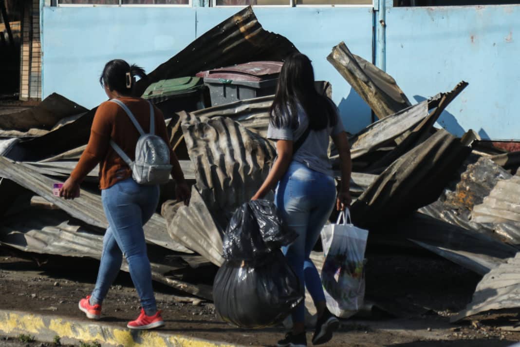 Trágico incendio en Puente Alto deja a 22 familias sin hogar