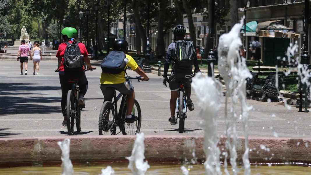 ¡Alerta! Ola de calor histórica en la Región Metropolitana: ¿A qué hora llegará a los 38°C?