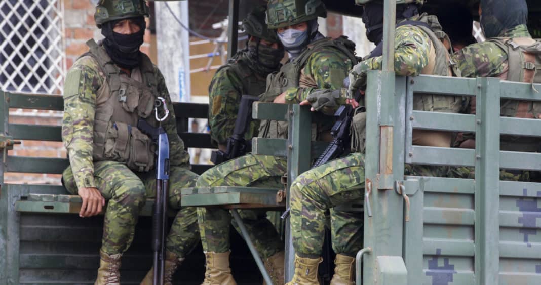 ¡Alerta! Policía y FFAA toman el control de las cárceles en Ecuador