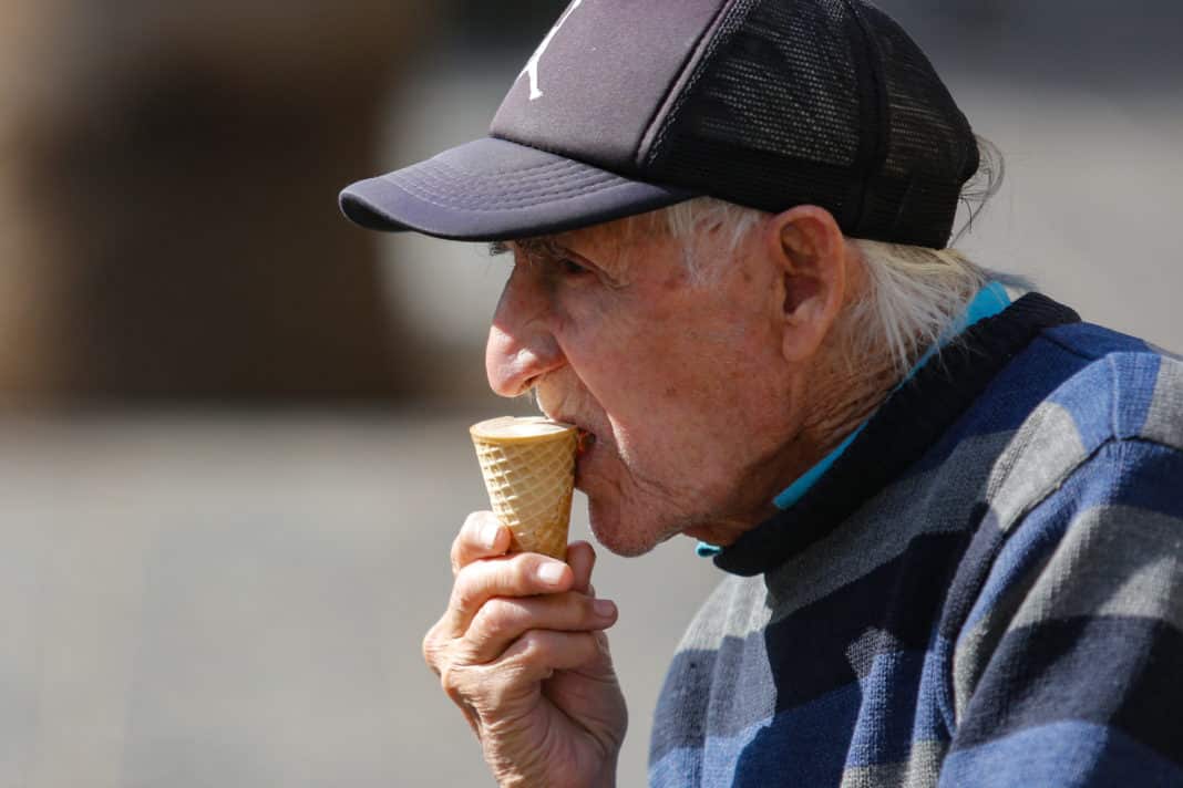 ¡Alerta de calor! Altas temperaturas se toman la Región Metropolitana