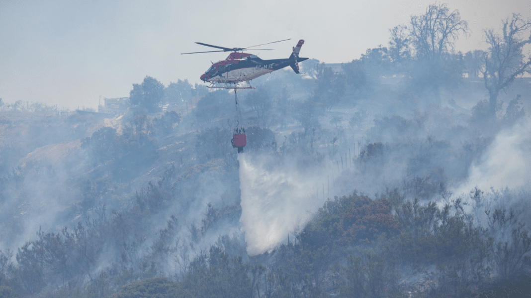 ¡Alerta roja en Chaitén! Incendio forestal amenaza al Parque Nacional Pumalín Douglas Tompkins