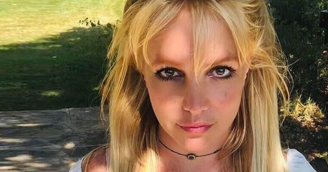 ¡Britney Spears sorprende al anunciar su retiro oficial de la música!