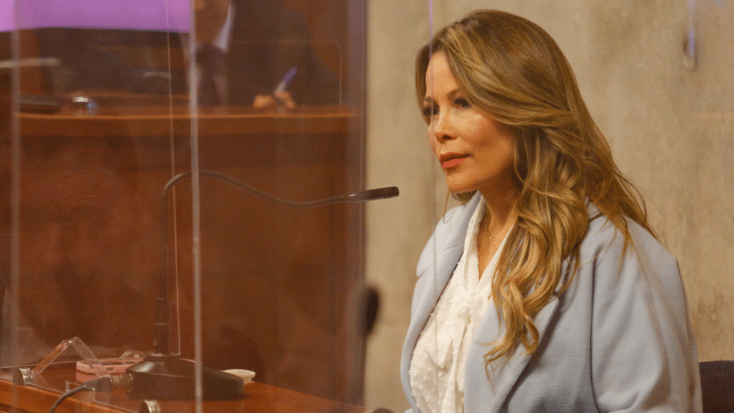 ¡Escándalo en Maipú! Fiscalía pide prisión preventiva para Cathy Barriga