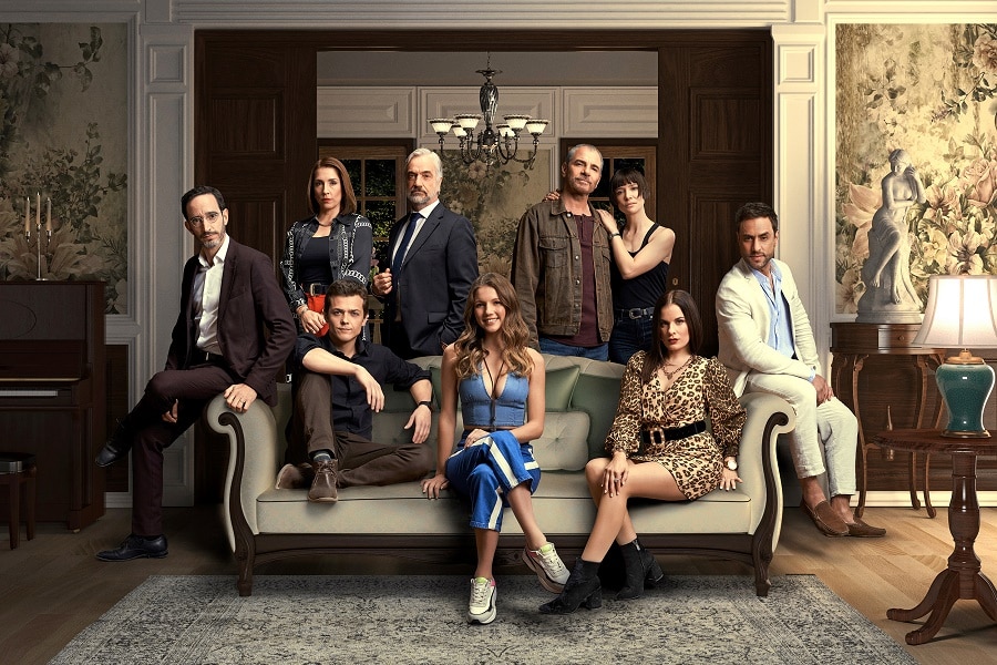 ¡Gran estreno en Canal 13! Descubre los secretos ocultos de una familia en esta impactante teleserie