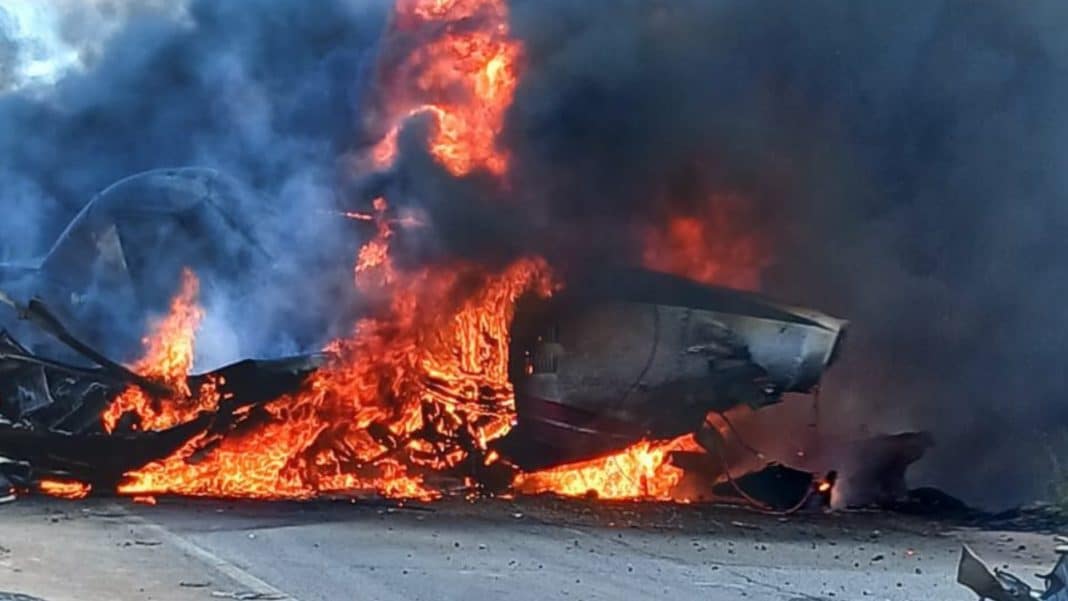 ¡Impactante video! Avioneta se estrella mientras combatía incendio en Talca: piloto falleció